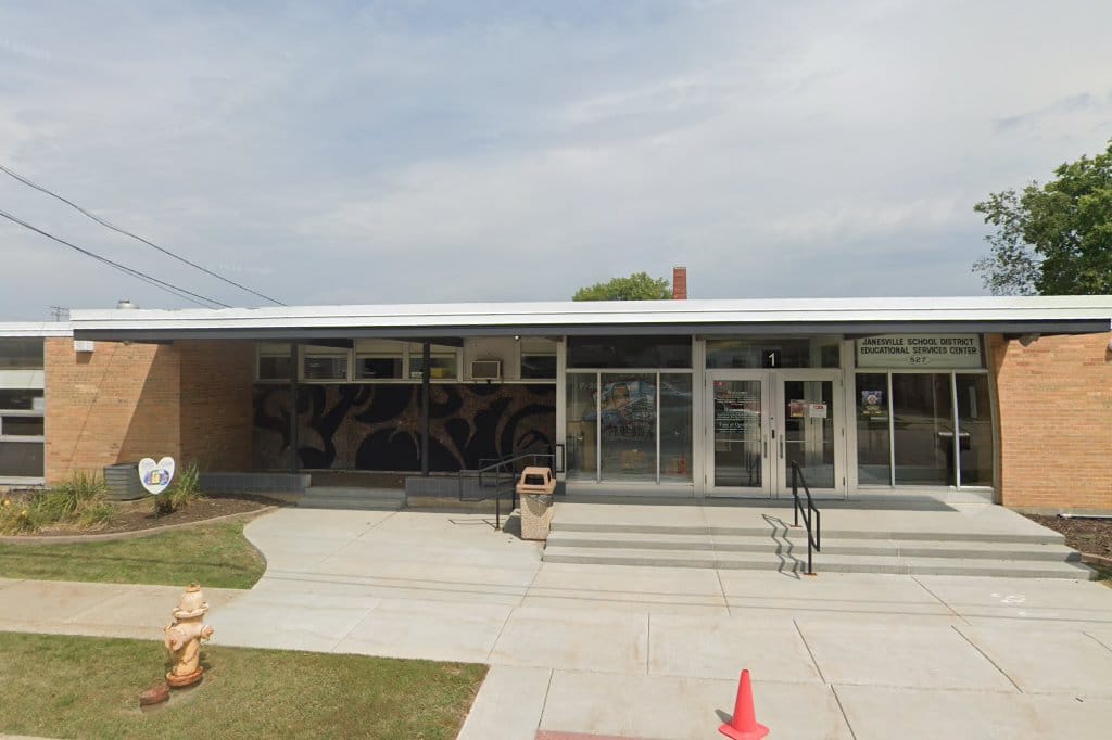 Janesville Academy For International Studies