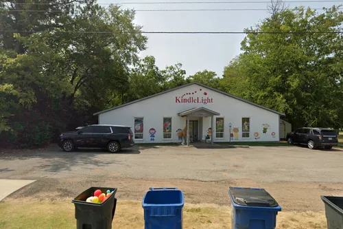 Kindlelight School