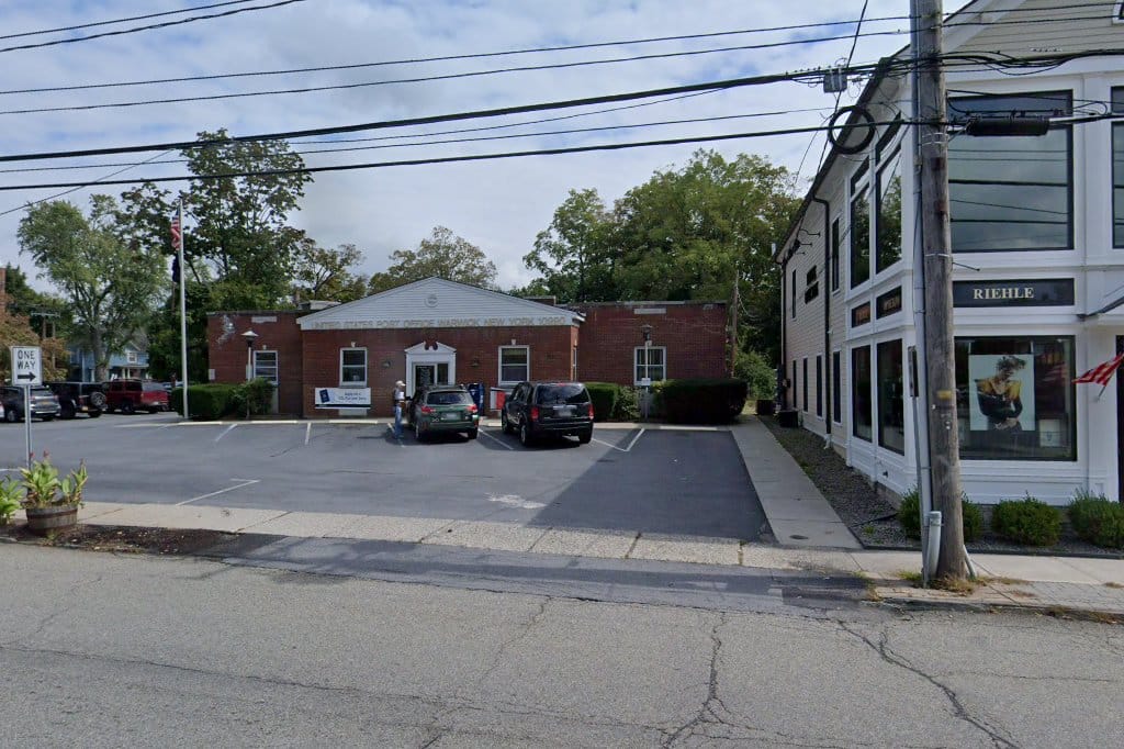 Warwick Passport Office