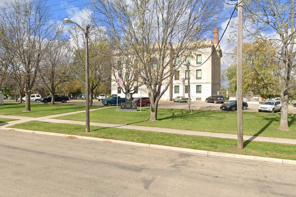 Clear Lake Circuit Court