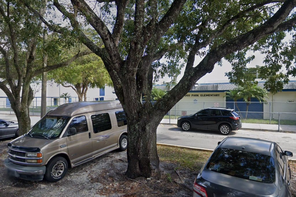 Hollywood Park Elementary School