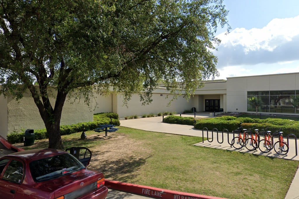 Trinidad Garza Early College At Mountain View School