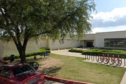 Trinidad Garza Early College At Mountain View School