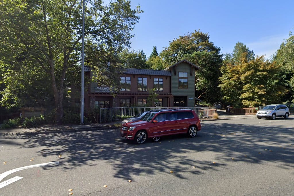 Early World Children's School
