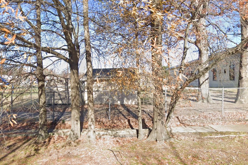 Lakeside Elementary School At Glen Elder