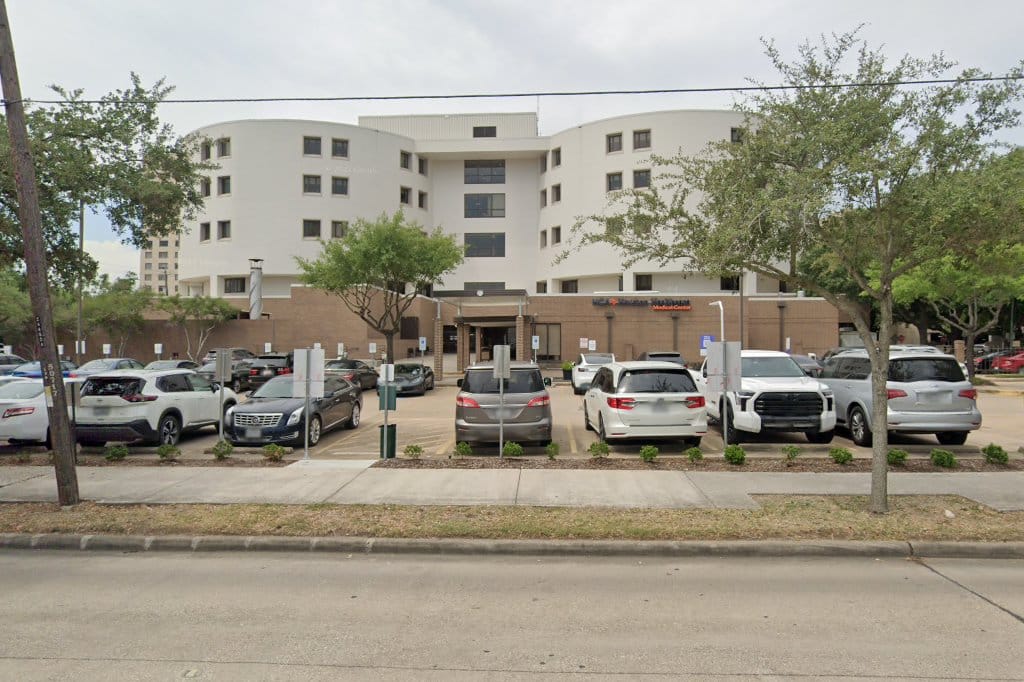 Park Plaza Hospital
