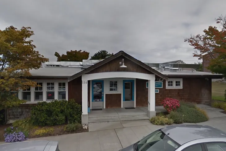 Animal Hospital by the Sea