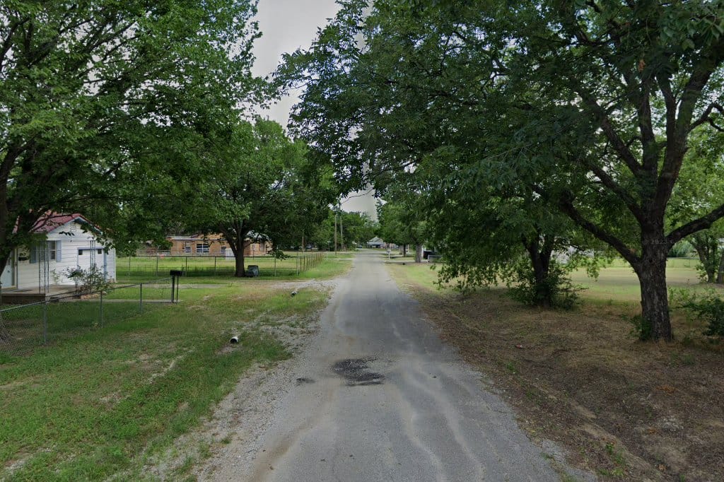 Lone Grove Primary Elementary School