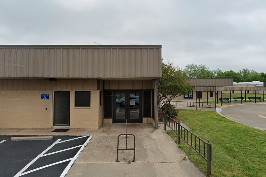 Dodd City School