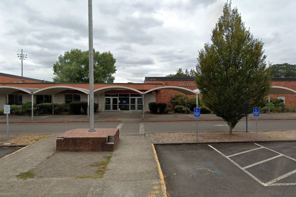 Waluga Junior High School