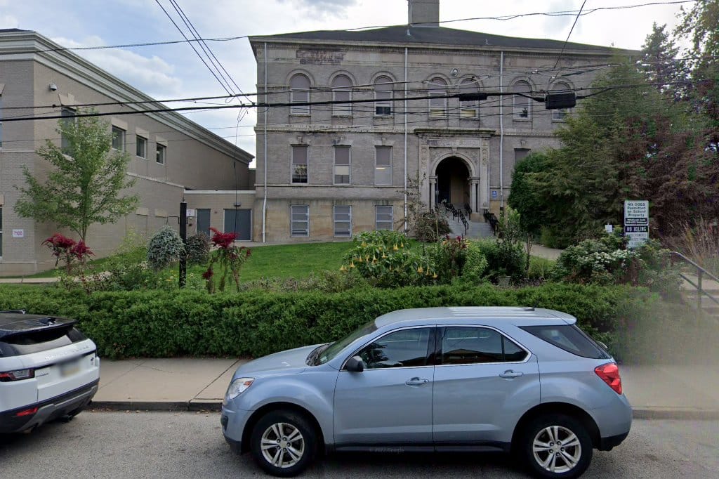 Pittsburgh Sterrett 6-8 School