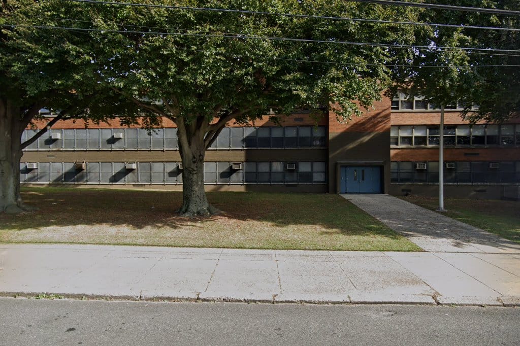 Leeds Morris E Middle School