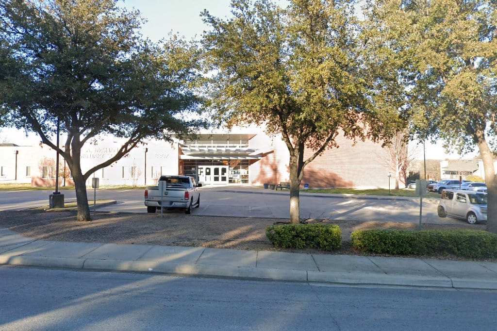 Lee A Mcshan Junior Elementary School