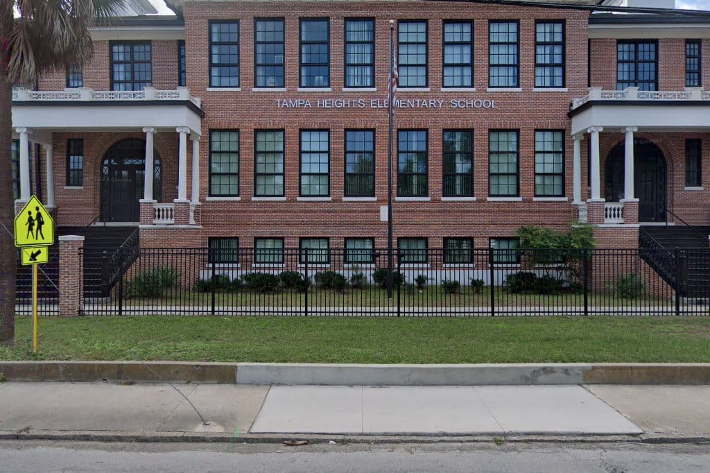 Lee Elementary School Magnet School