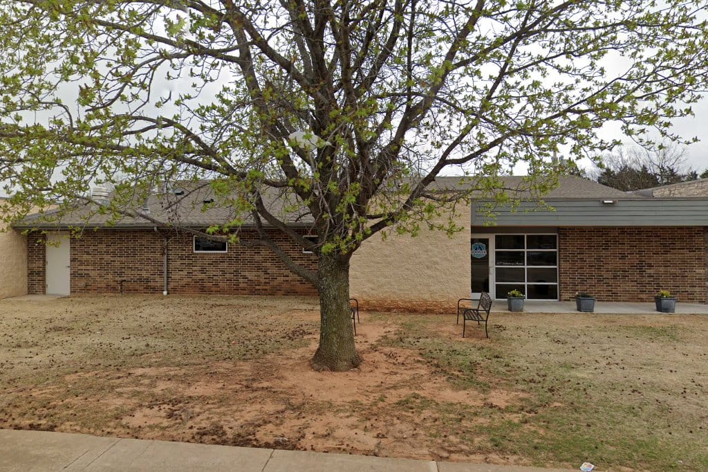 Sooner Veterinary Hospital