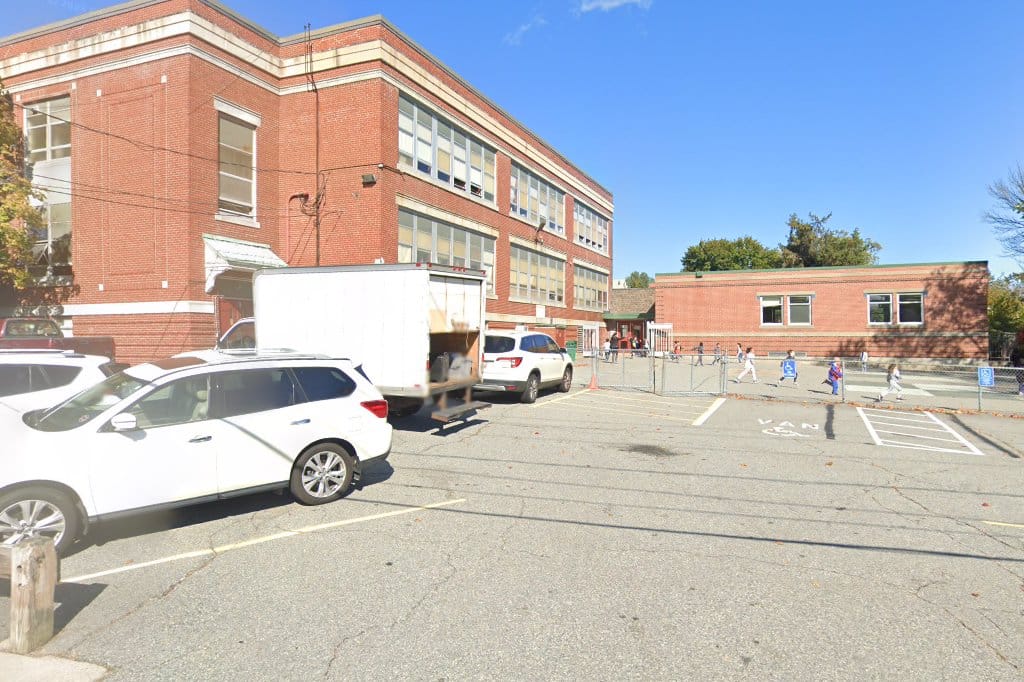 Daniel D Waterman School