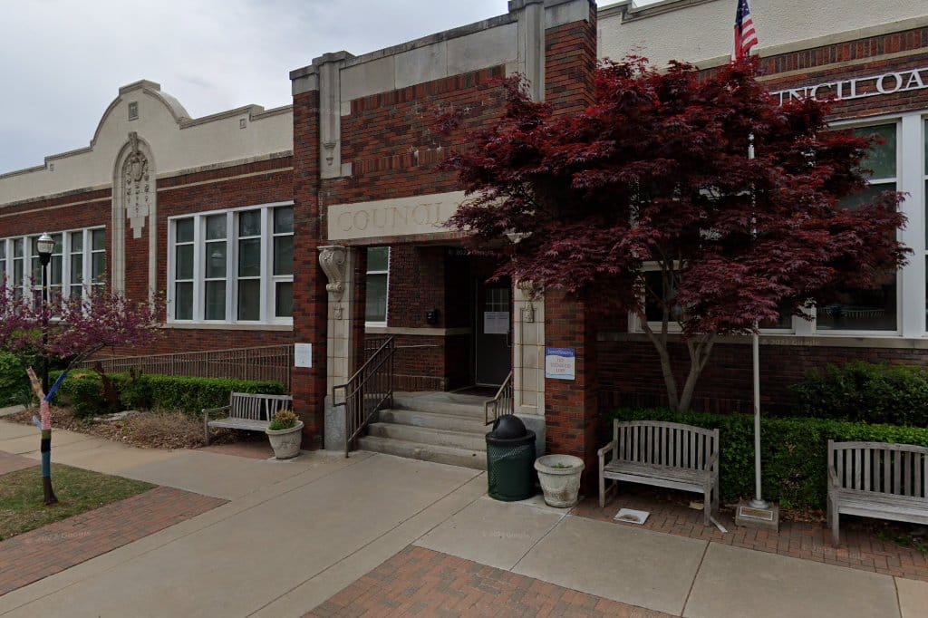Lee School