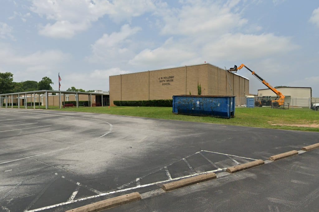 JW Holloway Sixth Grade School