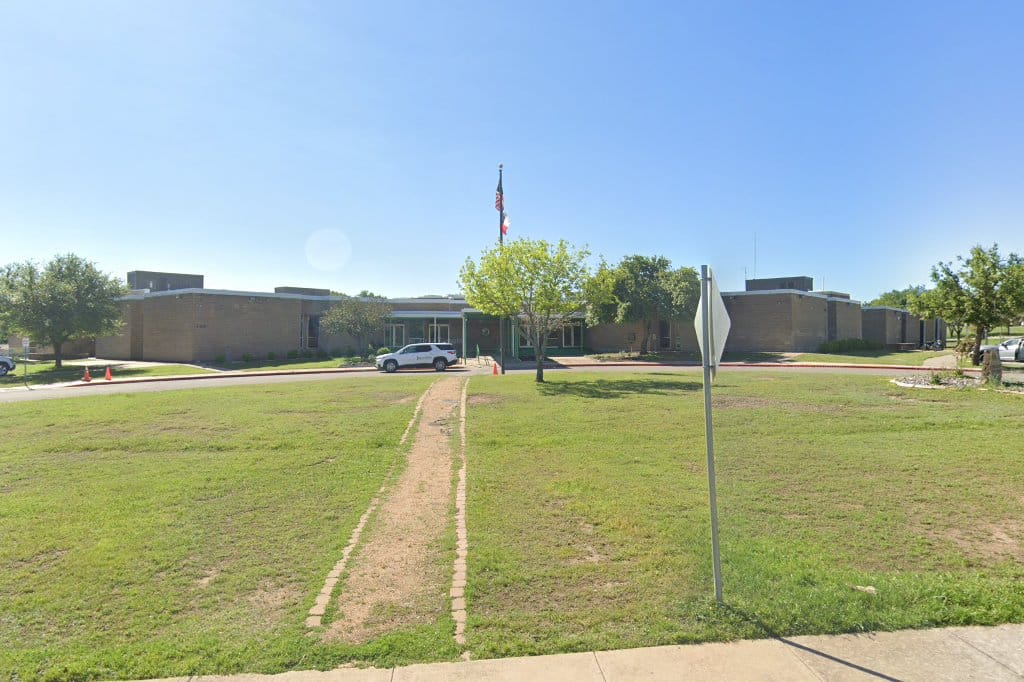 Deep Wood Elementary School