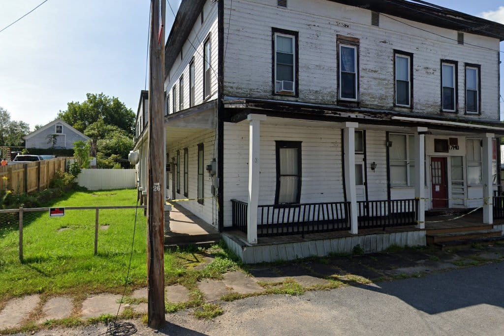 Leyden Town Court