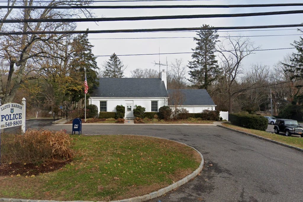 Lloyd Harbor Village Court