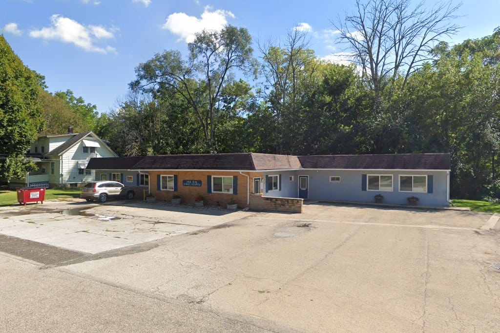 Sauk Trail Animal Hospital