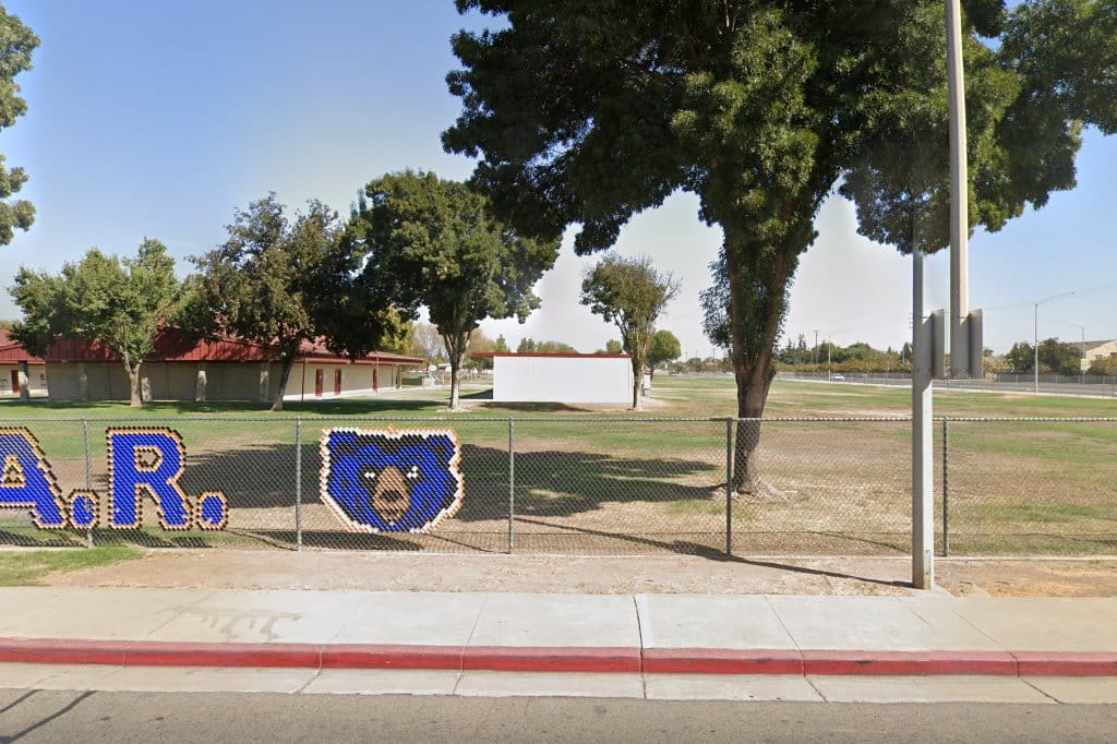 Golden Oak Elementary School