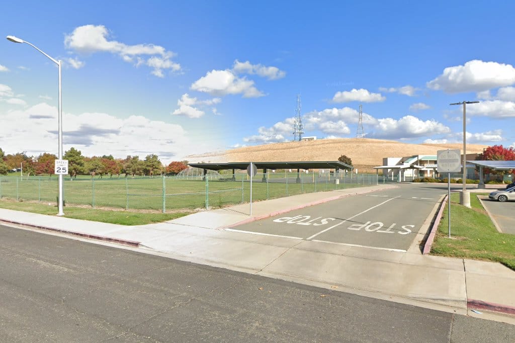 Carmen Dragon Elementary School