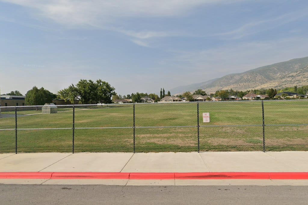 CENTERVILLE JUNIOR HIGH SCHOOL