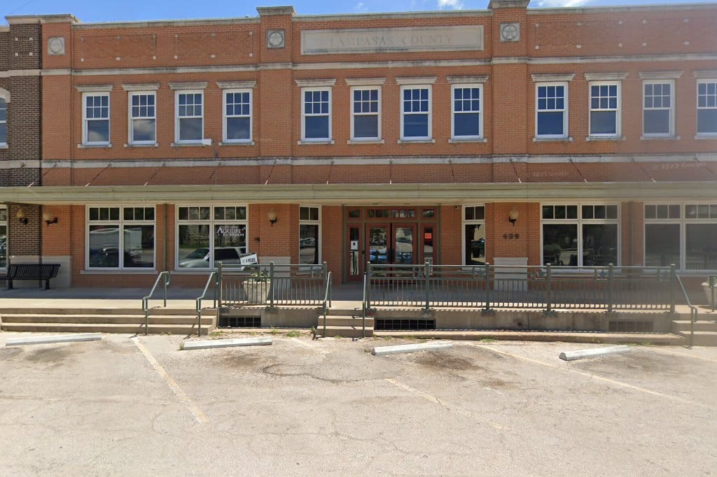 Lampasas County Court