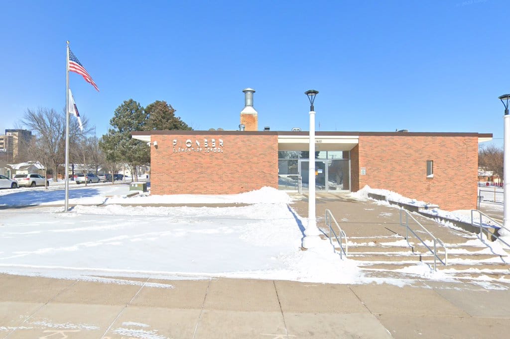 Pioneer Elementary School