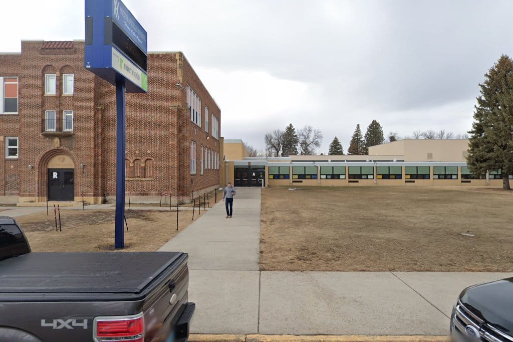 Velva Public School