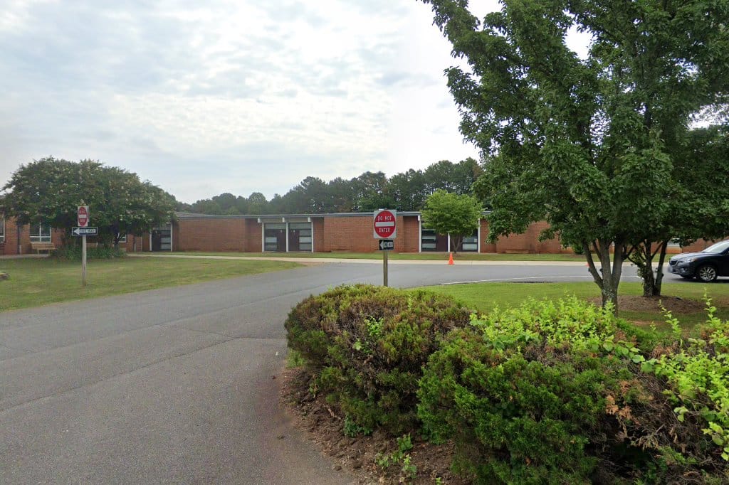 Tomahawk Elementary School