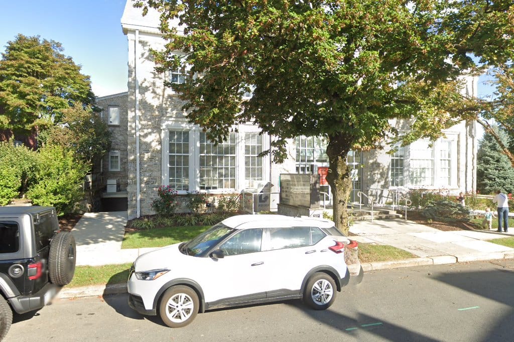 West Lawn Wyomissing Hills