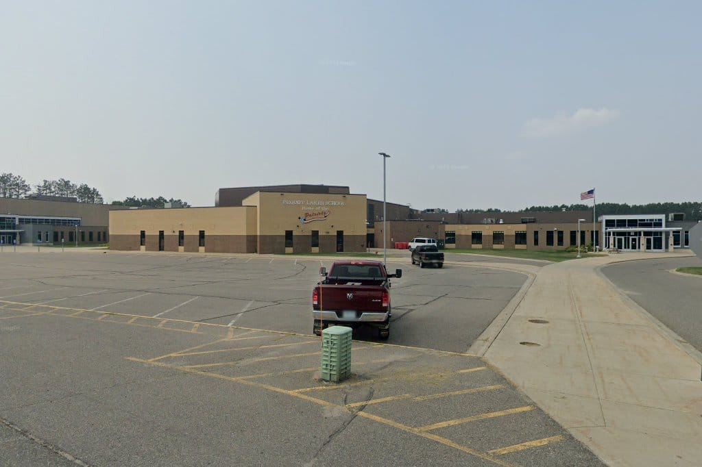 Pequot Lakes Middle School