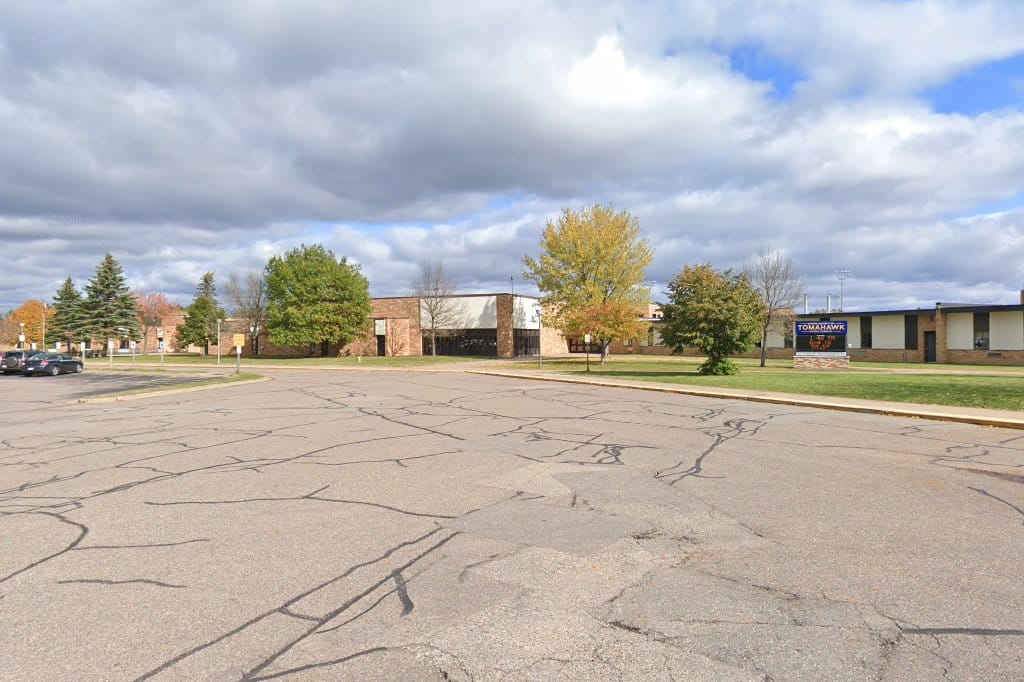 Tomahawk High School