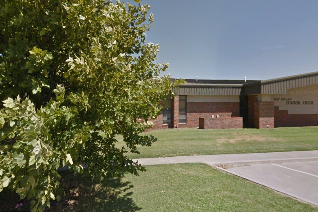 Mangum Junior High School