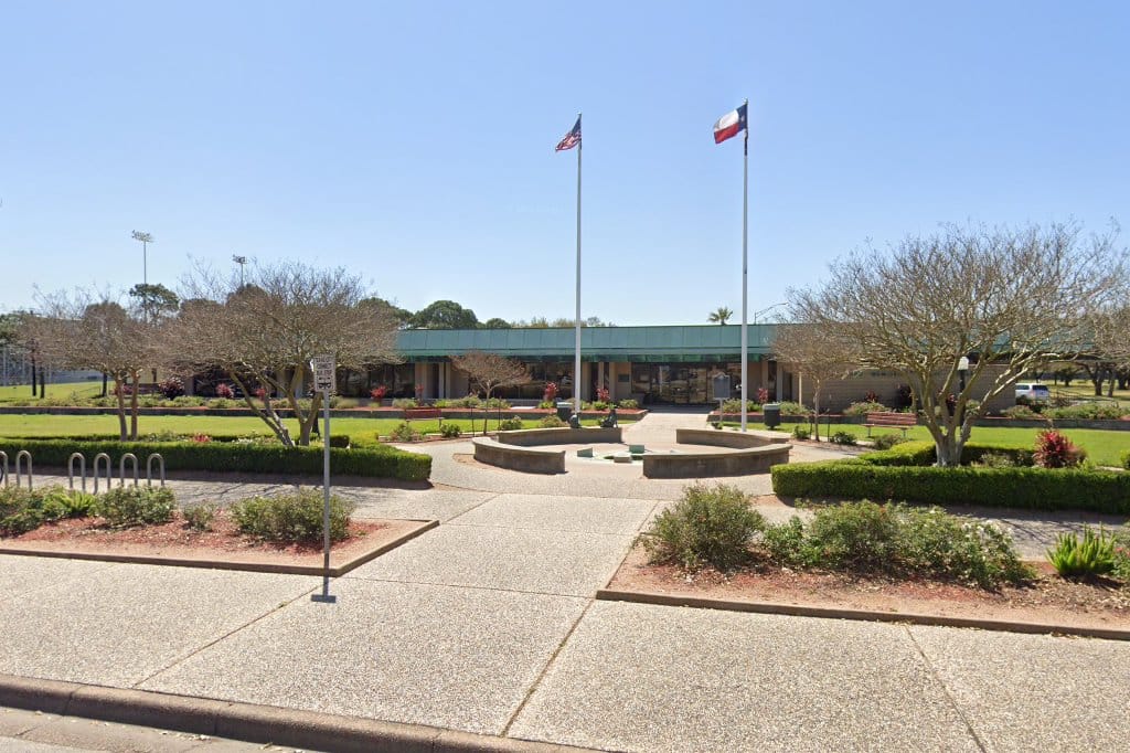 Moore Memorial Public Library
