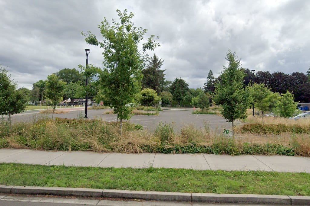 River Road/El Camino Del Rio Elementary School