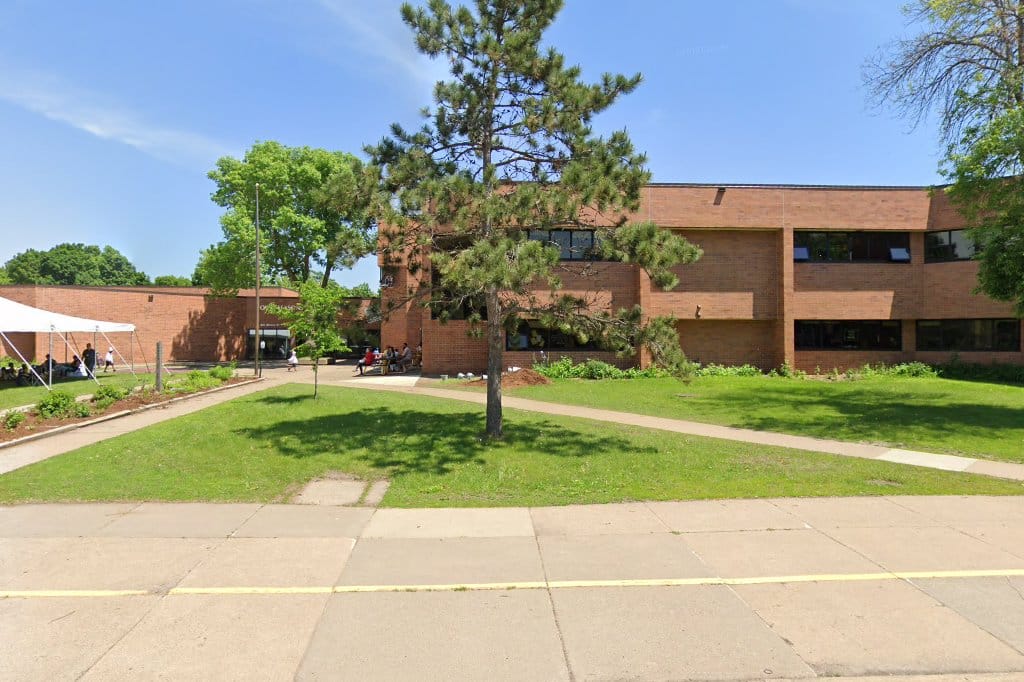 Four Seasons Elementary School