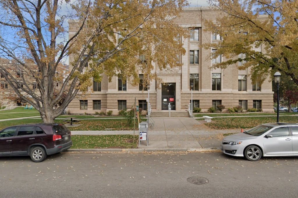 Glenwood Springs Registration & Title Office