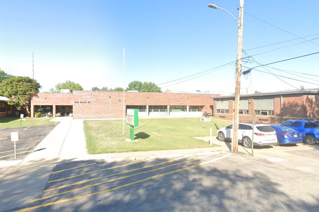 Circle Towanda Elementary School