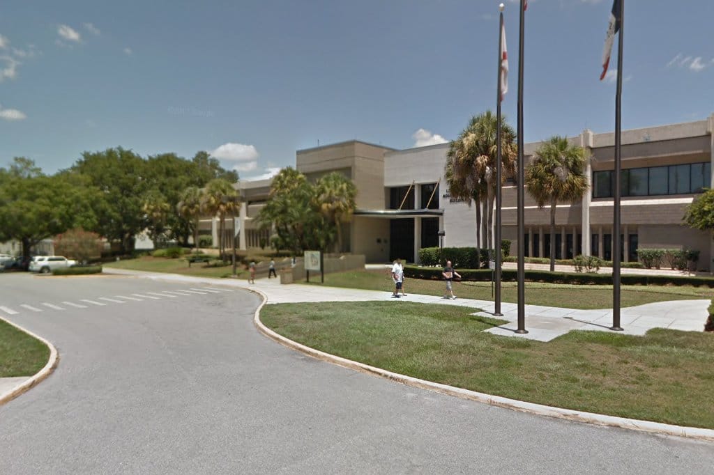 Chain Of Lakes Collegiate High School