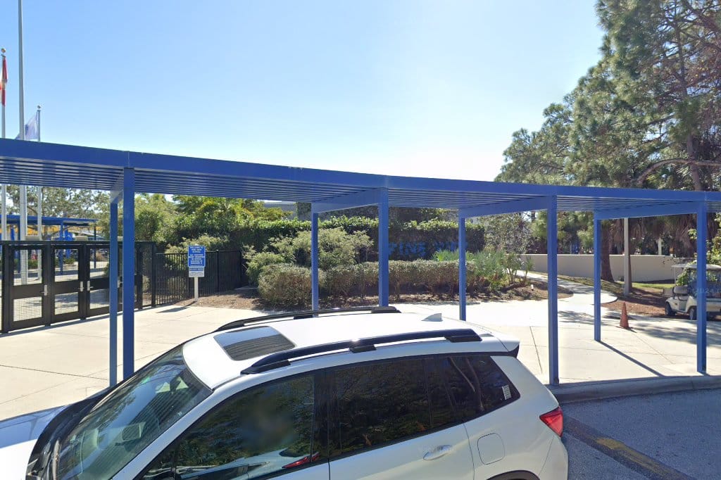 Pine View School