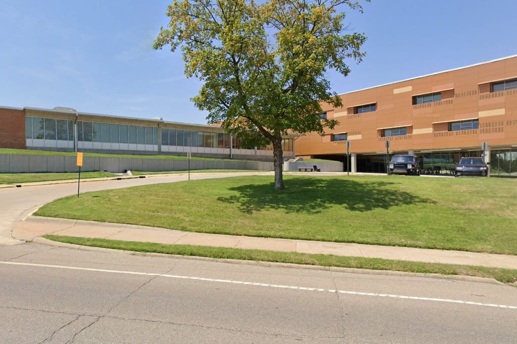Manhattan High School West/East Campus
