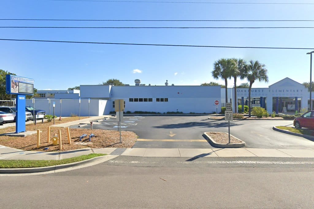 Oakhurst School