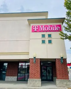 T-Mobile Cheney Plaza