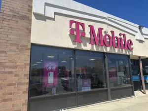 T-Mobile 31st & Ashland