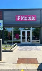 T-Mobile 35th & King Drive