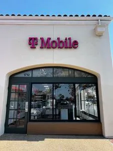 T-Mobile H Street & Hidden Vista